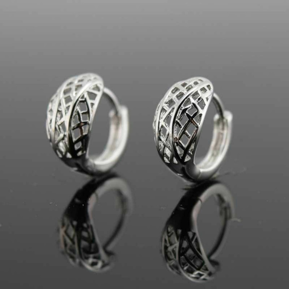 Mens 18K White Gold Filled Carved Hoop Huggie Earrings 14mm Party Gift